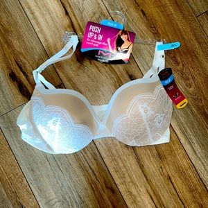 Women’s push up bra